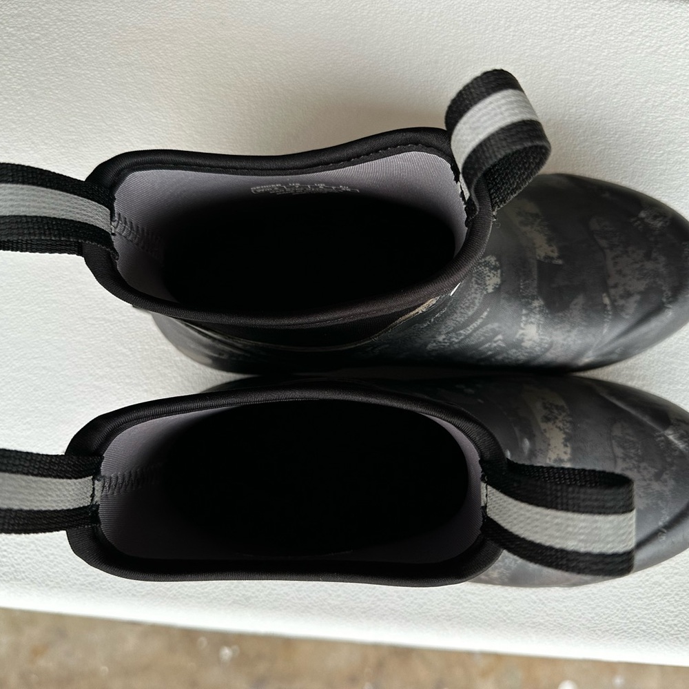 Xtratuf fishing boots